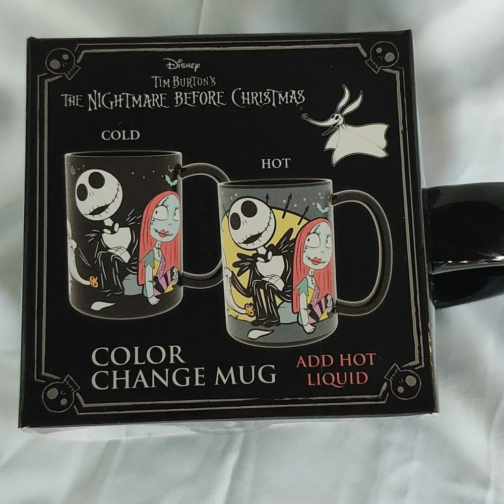 Disney Black and Red Color Change Mug with Characters - Picture 3 of 5